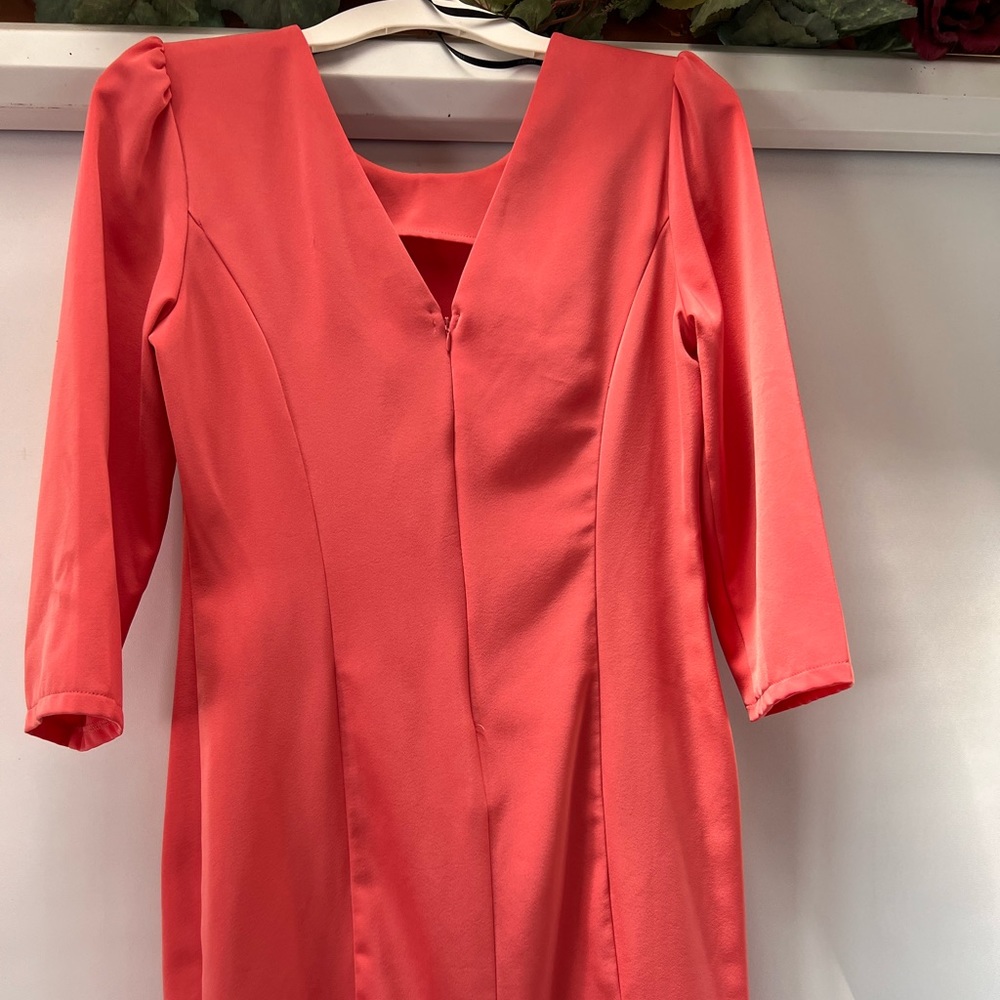 Scoop neck  dress